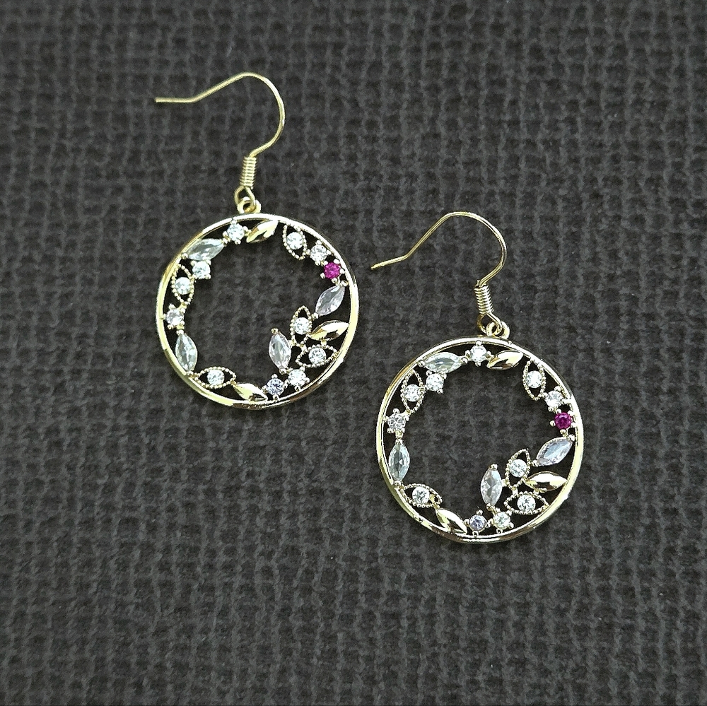 La Meno "Secret🤫 Garden💐" Earrings - Picture 11 of 16